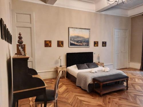 Les Suites de Sautet客房内的一张或多张床位