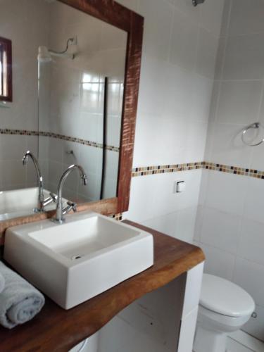 普萨达迪亚曼特旅馆的一间浴室