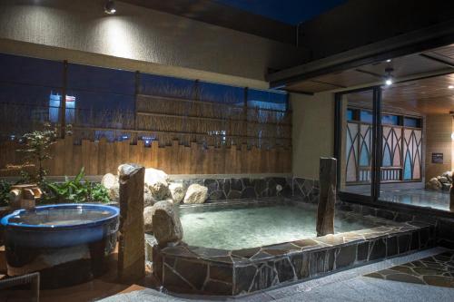 Dormy Inn Premium Nagasaki Ekimae的一间浴室