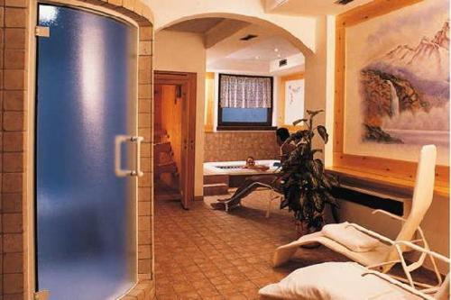 Hotel Quadrifoglio的一间浴室