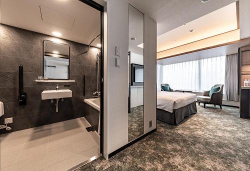 Solaria Nishitetsu Hotel Sapporo的一间浴室