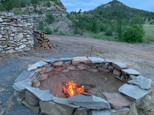 拉顿Valentine's Northern New Mexico Mountain Ranch on Colorado Border retreat的相册照片