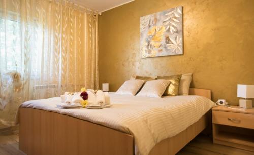 GOLDEN APARTMENT BANEASA客房内的一张或多张床位