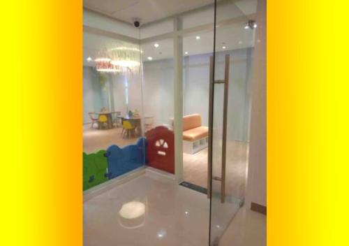 Megaworld, Iloilo Business Park Affordable Condo Q的一间浴室