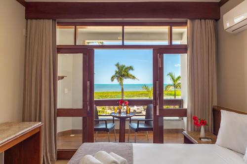 塞古罗港奎塔多索海滩酒店的海景卧室