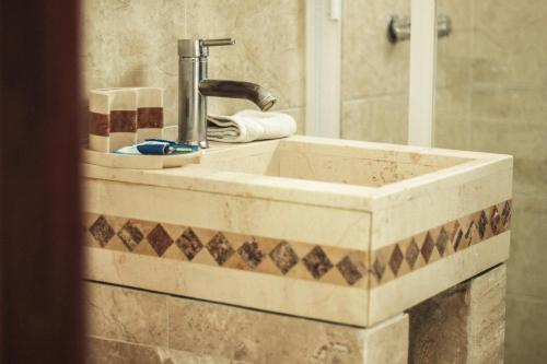 卡萨鲁乃旅馆的一间浴室