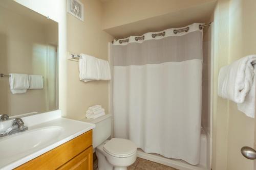 航海海滨度假酒店的一间浴室