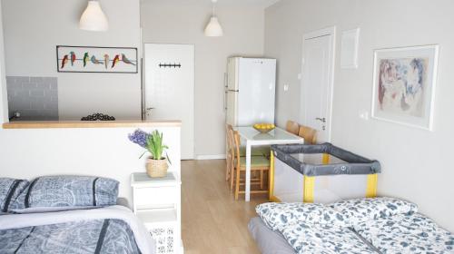 Cute & Cozy Studio Apt in Zichron Yaakov客房内的一张或多张床位