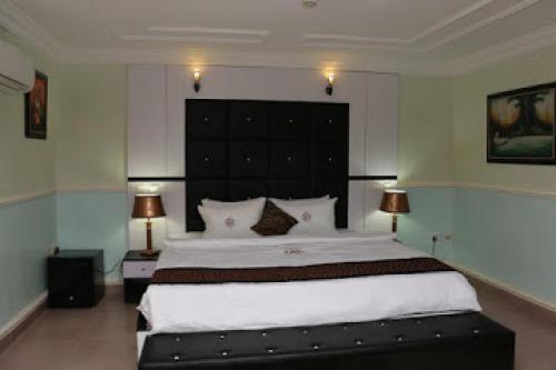 奥韦里Room in Lodge - All Seasons Hotel-apartment的相册照片