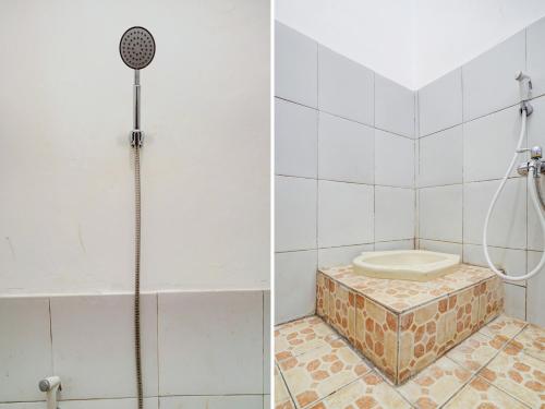 万隆SPOT ON 90200 Pondok Sabaraya Cileunyi Syariah的浴室配有淋浴和卫生间。