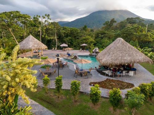 Arenal Manoa Resort & Hot Springs内部或周边泳池景观