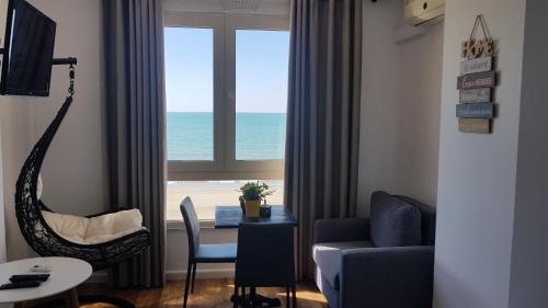 Arteg Apartments - Full Sea View的休息区