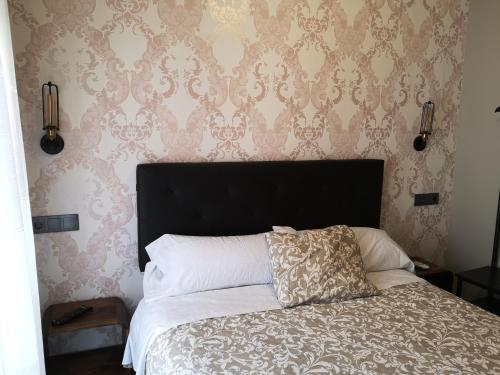胡安布拉沃旅馆客房内的一张或多张床位