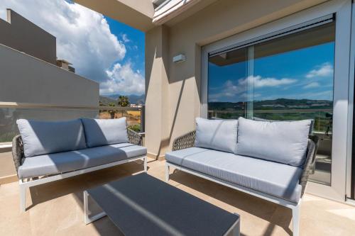 New Luxury 3BR stunning views in La Cala Golf的休息区