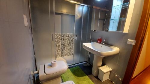 Marconi Rooms – Porta Leoni的一间浴室