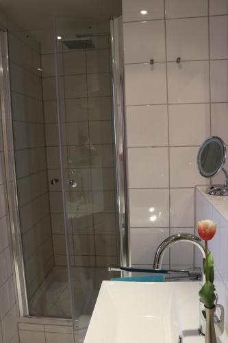Gästehaus Germania的一间浴室