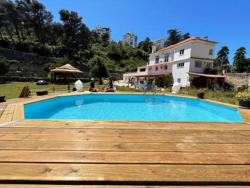 Quinta da Villa内部或周边的泳池