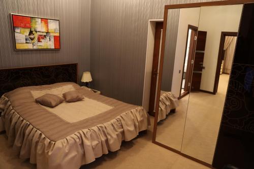 兰卡兰奢华酒店客房内的一张或多张床位
