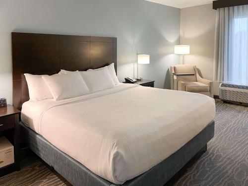 墨尔本棕榈湾拉金塔旅馆及套房客房内的一张或多张床位