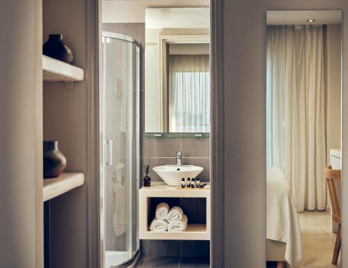 爱奥尼亚山酒店 的一间浴室