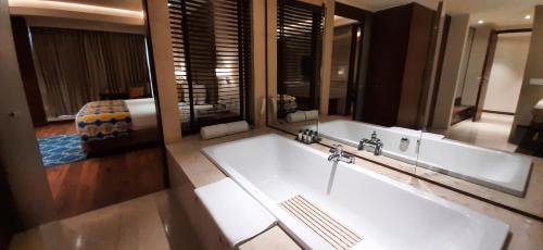 Fortune Avenue, Jalandhar - Member ITC's Hotel Group的一间浴室