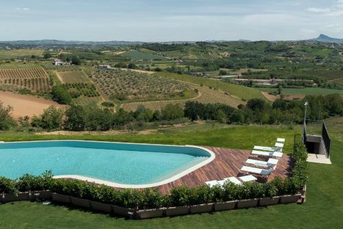 Relais Villa Margherita内部或周边的泳池
