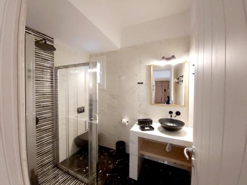 AGNADEMA Luxury Residences的一间浴室