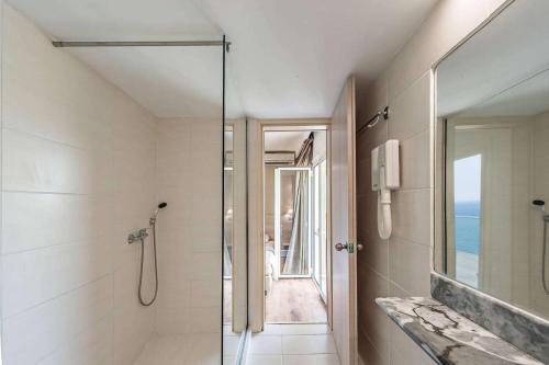 Evia Riviera Resort的一间浴室