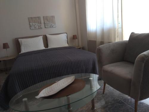 Koala apartments - Rodi, Karidia Ierissos客房内的一张或多张床位