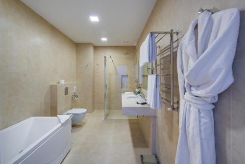 Hotel Panorama De Luxe的一间浴室