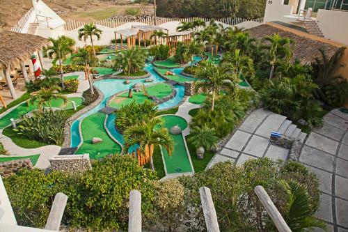 查察拉卡斯Artisan Family Hotels and Resort Collection Playa Esmeralda的相册照片