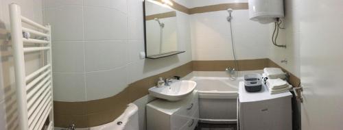 Apartman city center 3-šetalište的一间浴室