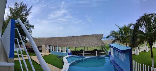 Hotel Perlas del Golfo内部或周边泳池景观