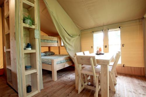 TENTE SAFARI Lodge FERME CARRIQUE平面图