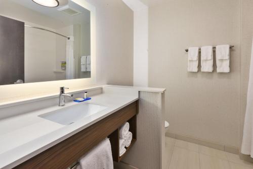 米兰诺Holiday Inn Express & Suites - Milan - Sandusky Area, an IHG Hotel的相册照片