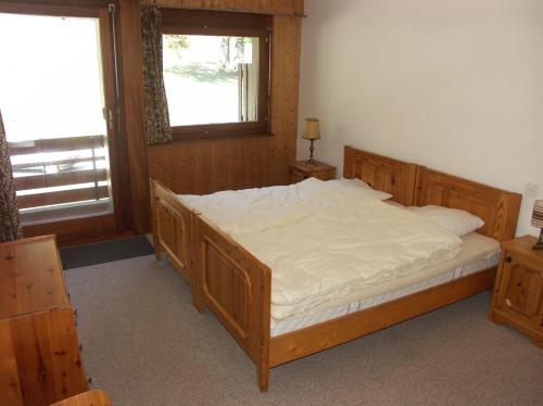 205美居公寓客房内的一张或多张床位