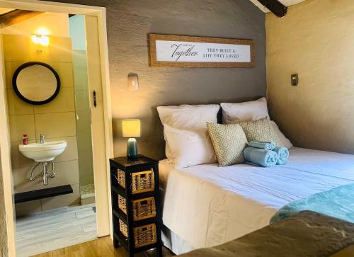 The Loft@Santorini客房内的一张或多张床位