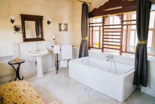 古尔科纳克拉兹辛那索斯特类酒店 的一间浴室
