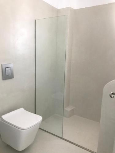 LULU - Self Catering Accommodation的一间浴室
