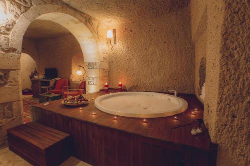 Vasıl Cave Hotel的一间浴室