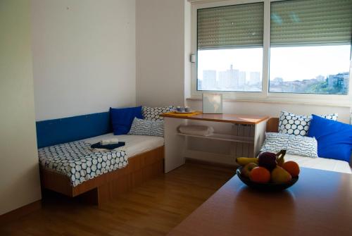 Split Summer Budget Rooms平面图