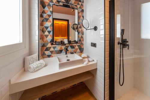 La Puerta de Nerja BOUTIQUE - Adults Recommended的一间浴室