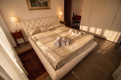 Bed Adelaide客房内的一张或多张床位
