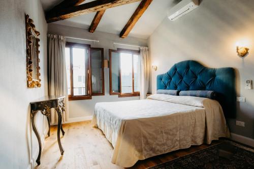 威尼斯Casa Virginia direct at the canal Cannaregio with own roof terrace的相册照片