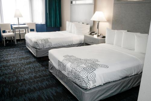 安科比奇旅馆客房内的一张或多张床位