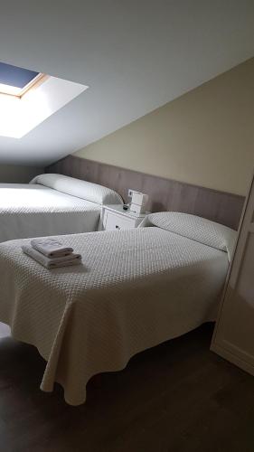 巴尔肯酒店客房内的一张或多张床位