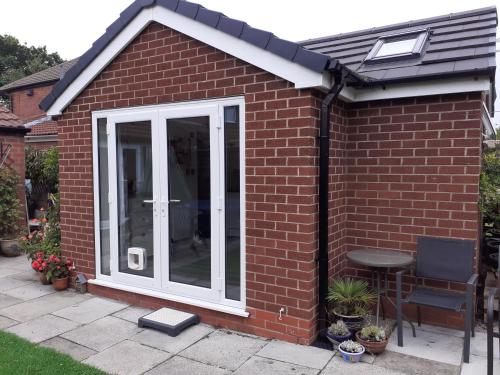 Modern detached bungalow