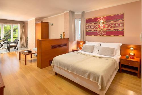 Hotel Villa Andrea客房内的一张或多张床位