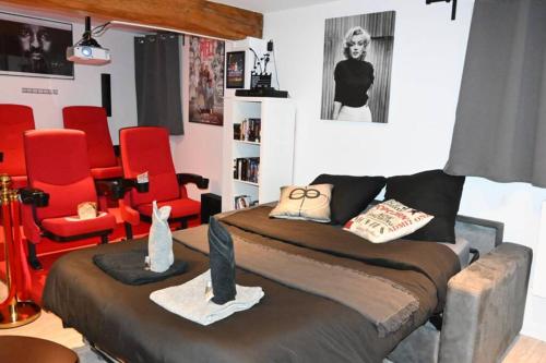 Villeneuve-sous-DammartinCINEMA Appartement 10mn Aeroport Roissy CDG的相册照片