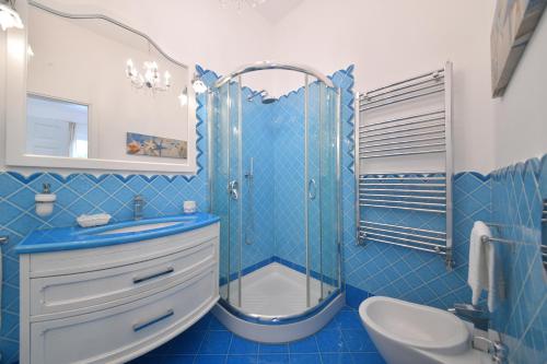 Queen Suite - Luxury Rooms的一间浴室